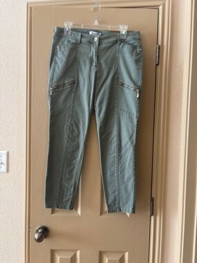 White House Black Market Jeans Color Olive Size 8